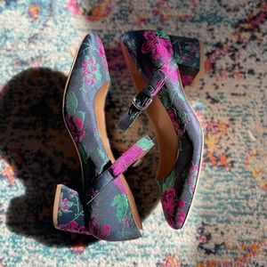NEW Via Spiga Alana Brocade Heels